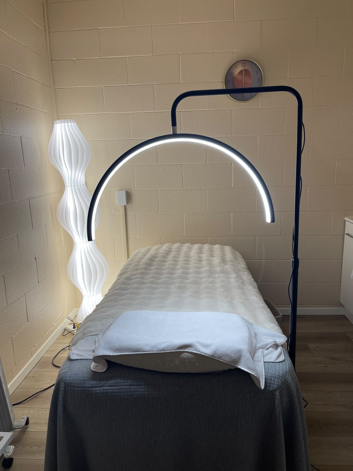 Oxygen + mini bubble + steam, 1 hour $99